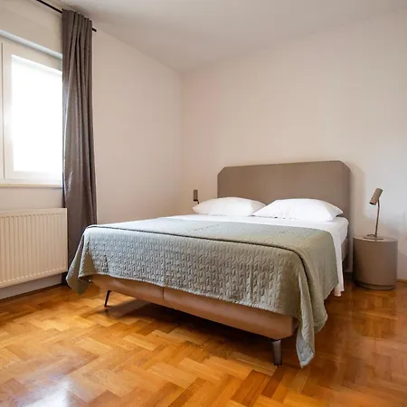 Nyaraló Rak Šibenik